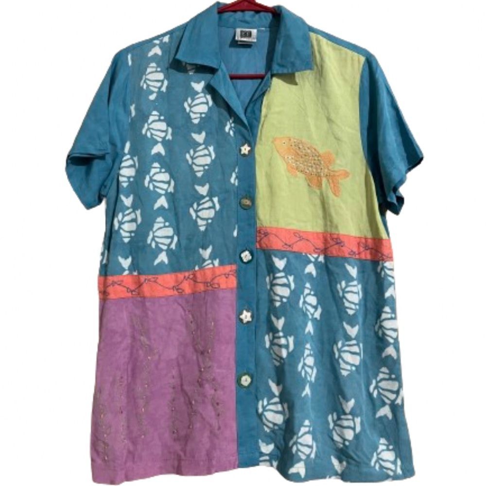 Usindo Women’s Rare & Collectible Multi “FISH” Appliquéd Graphic Shirt Sz-M